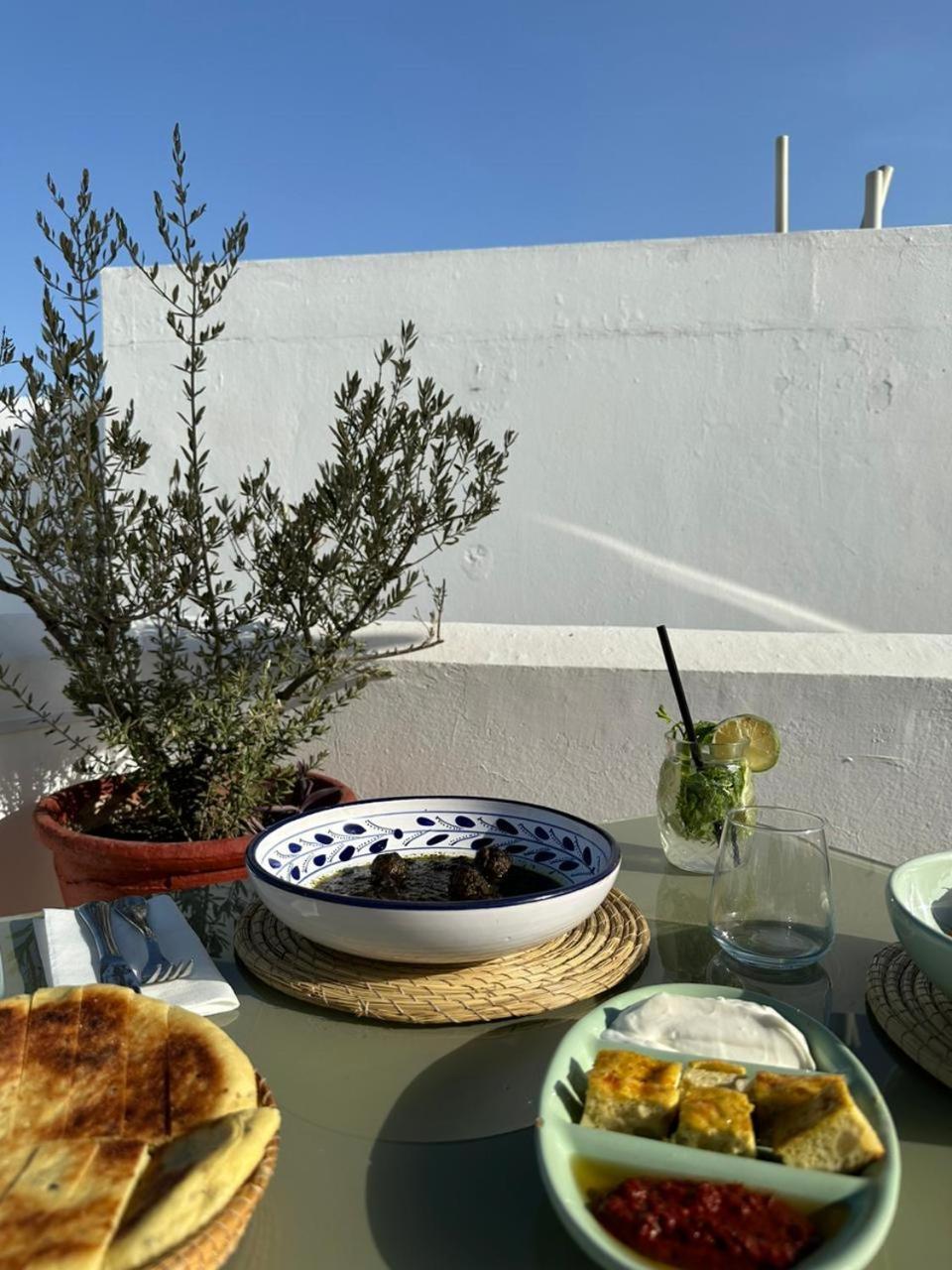 Dar El Medina Hotel Tunis Bagian luar foto